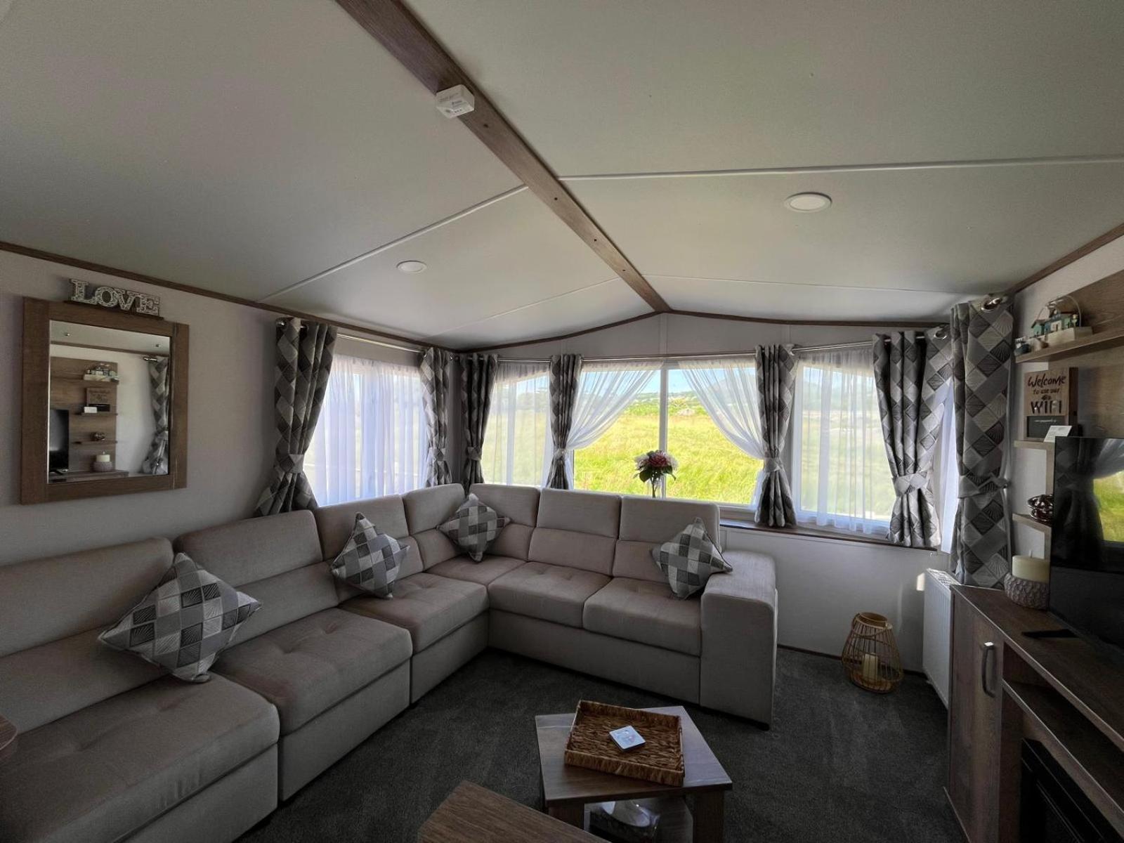 Visma Caravan Llanddwywe Exterior photo